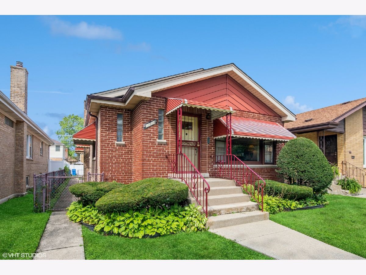 Homes & Condos & Townhomes Sold Beverly Woods Chicago Illinois, 11604 Campbell