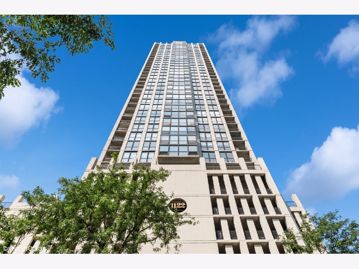 Condominiums Sold Elm At Clark Condos Chicago Illinois, 1122 Clark