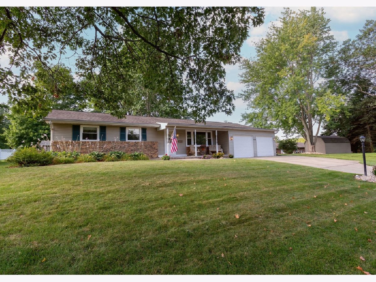  Sold Eureka Illinois, 604 Burton