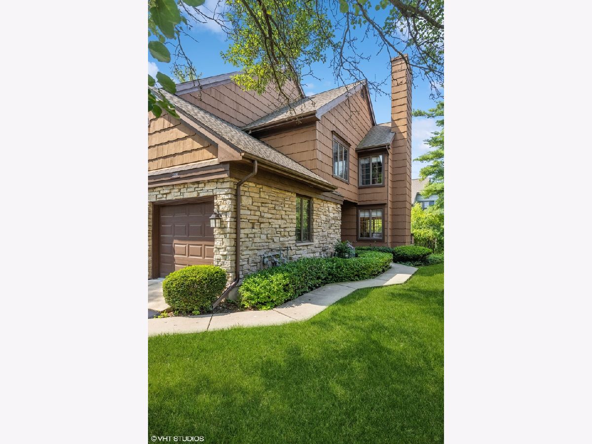 Townhomes & Condos & Homes Sold Woodlands Darien Illinois, 1109 Ponderosa