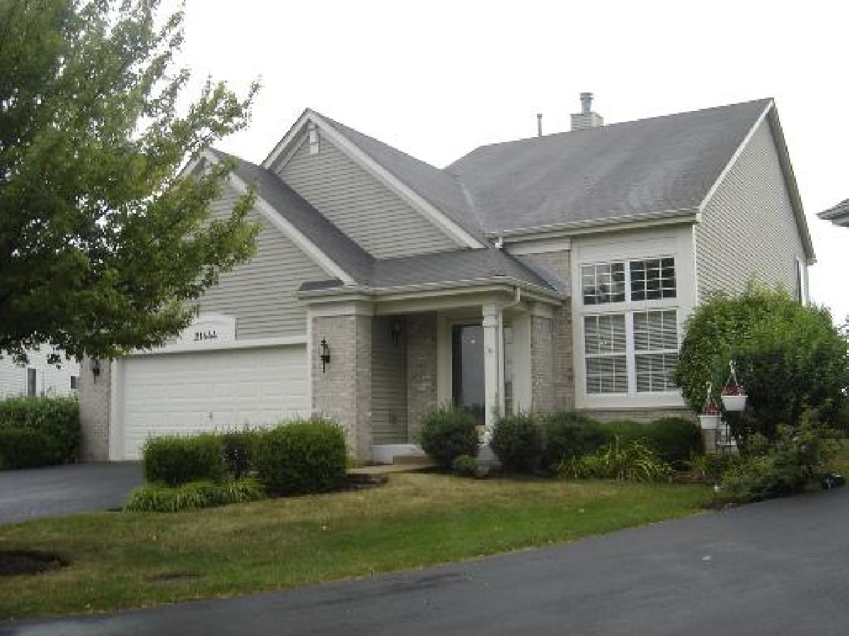 Townhomes & Condos & Homes Rented Carillon Plainfield Illinois