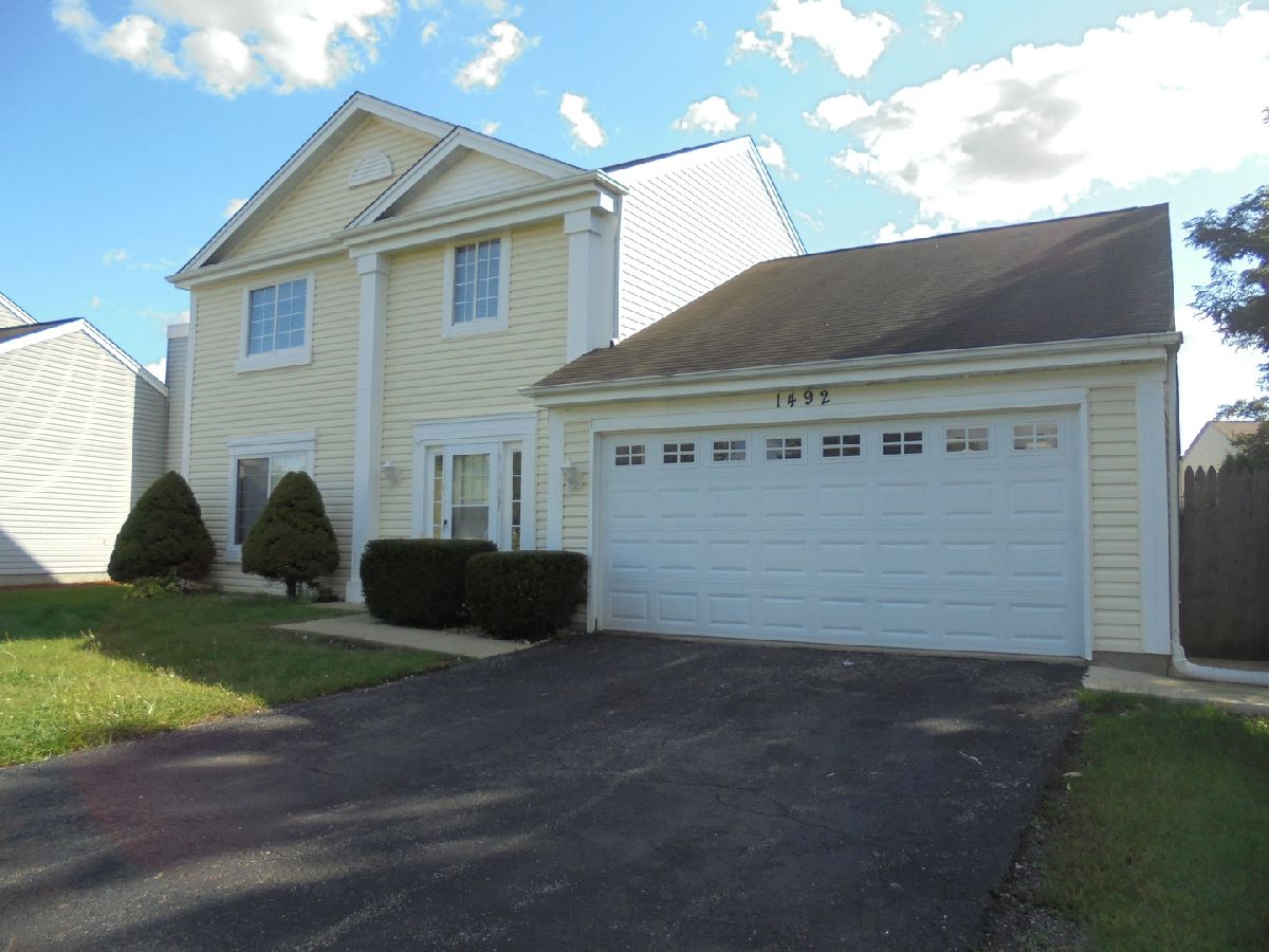 Homes Rented Golden Oaks Aurora Illinois, 1492 Golden Oaks