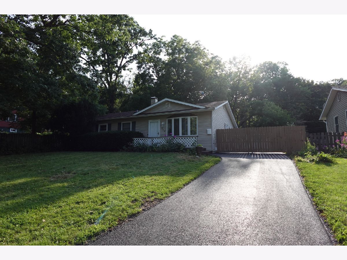 Sold Lake In The Hills Illinois, 809 Nevin