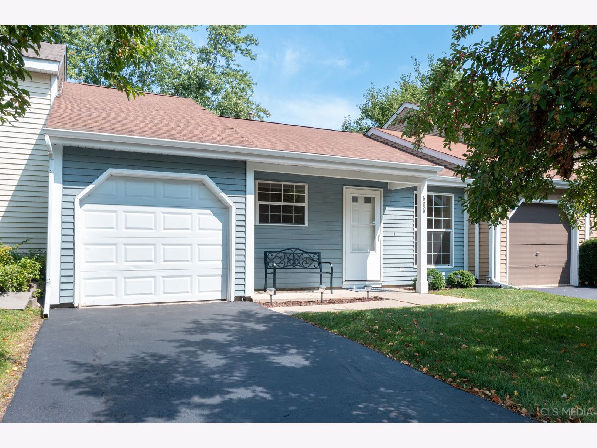 Townhomes Sold Nantucket Village Island Lake Illinois, 606 Yale