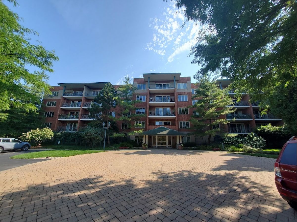 Condos & Townhomes Sold The Conservancy At North Park Village Chicago Illinois, 3900 Bryn Mawr