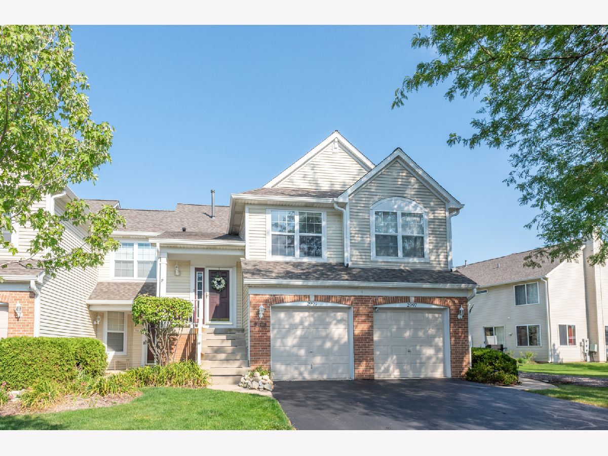 Townhomes Sold Autumn Lakes Aurora Illinois, 2999 Waters Edge