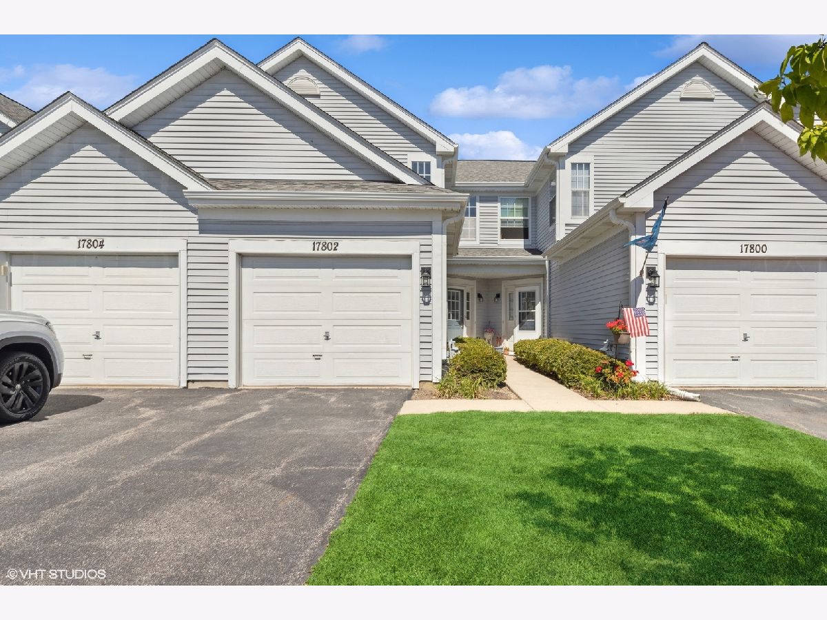 Townhomes & Homes Sold Bridlewood Gurnee Illinois, 17802 Salisbury
