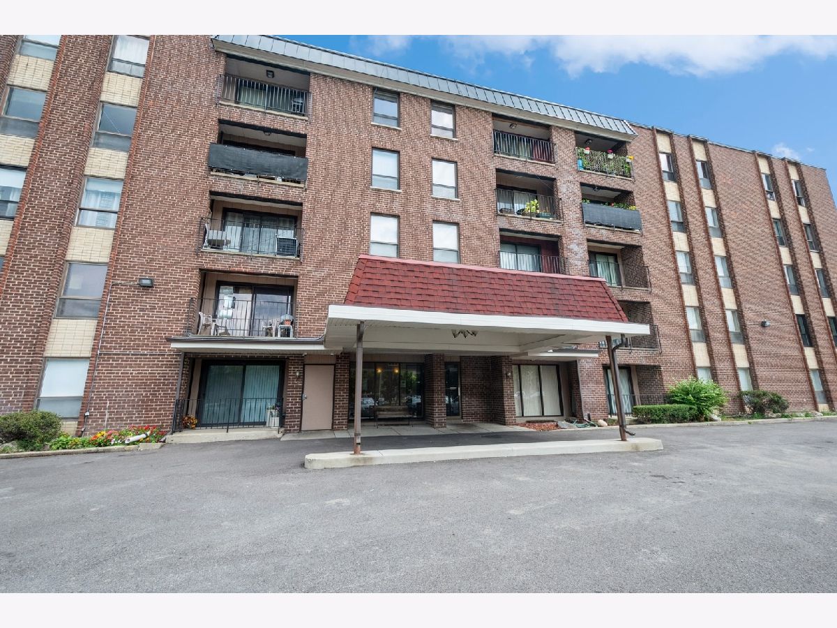 Condominiums Sold The Landmark Morton Grove Illinois, 6330 Lincoln