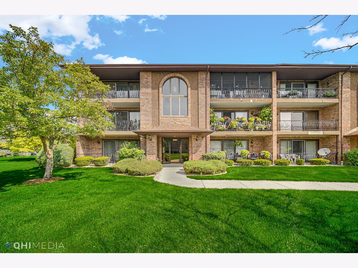 Condominiums Sold Heritage Hills Palos Hills Illinois, 11110 Heritage