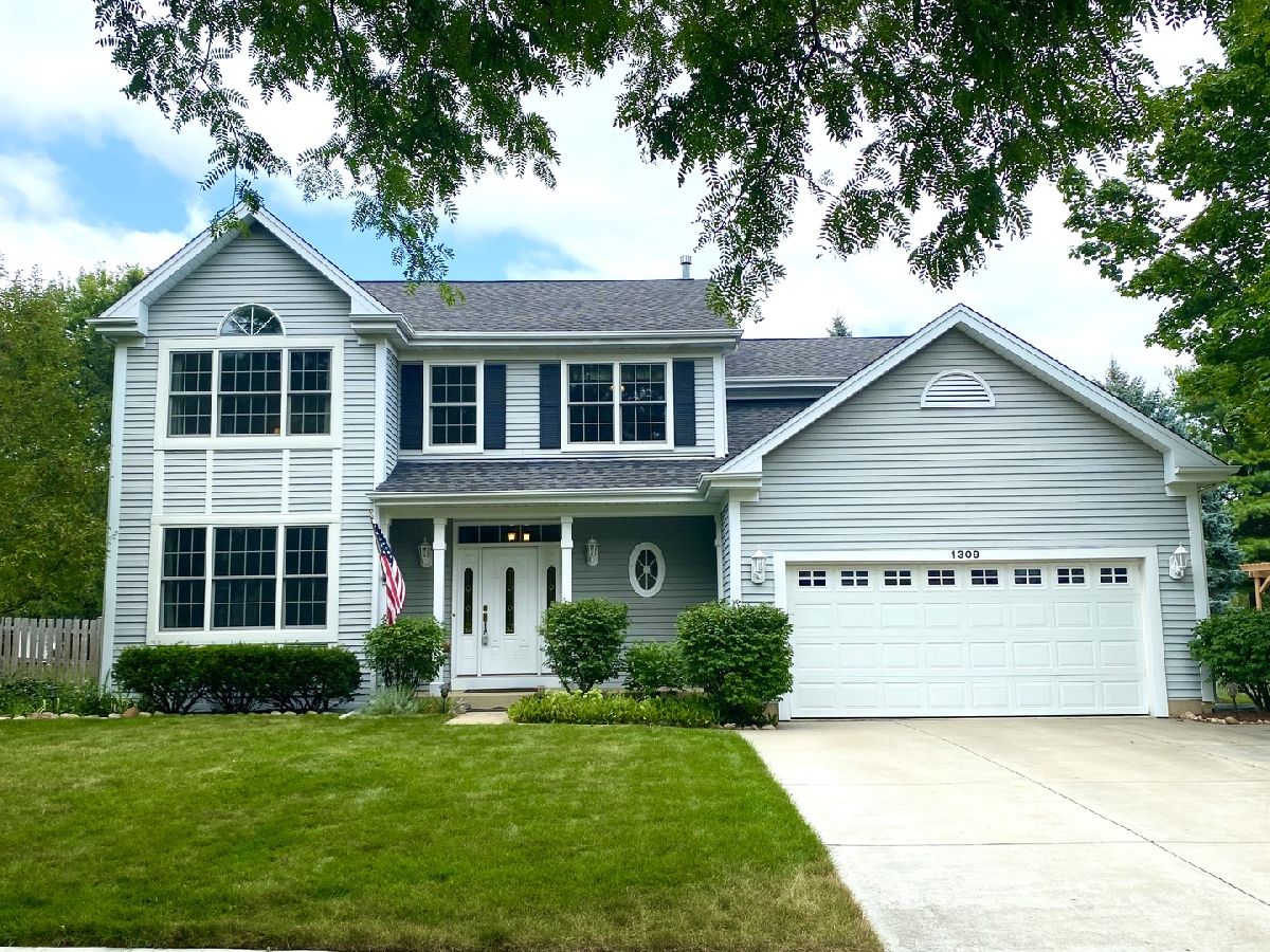 Homes Sold Brittany Woods Cary Illinois, 1309 Ardmore