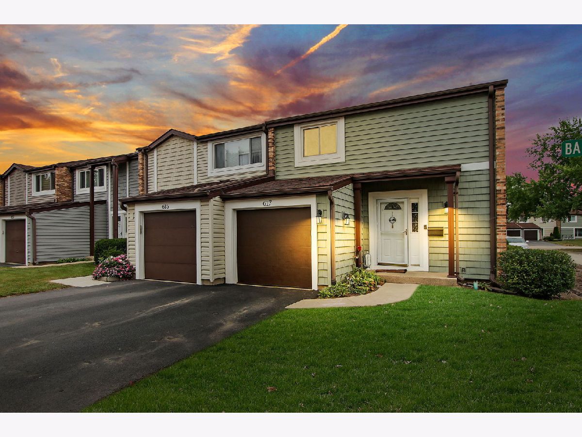 Townhomes Sold Lakeside Villas Wheeling Illinois, 617 Barberry