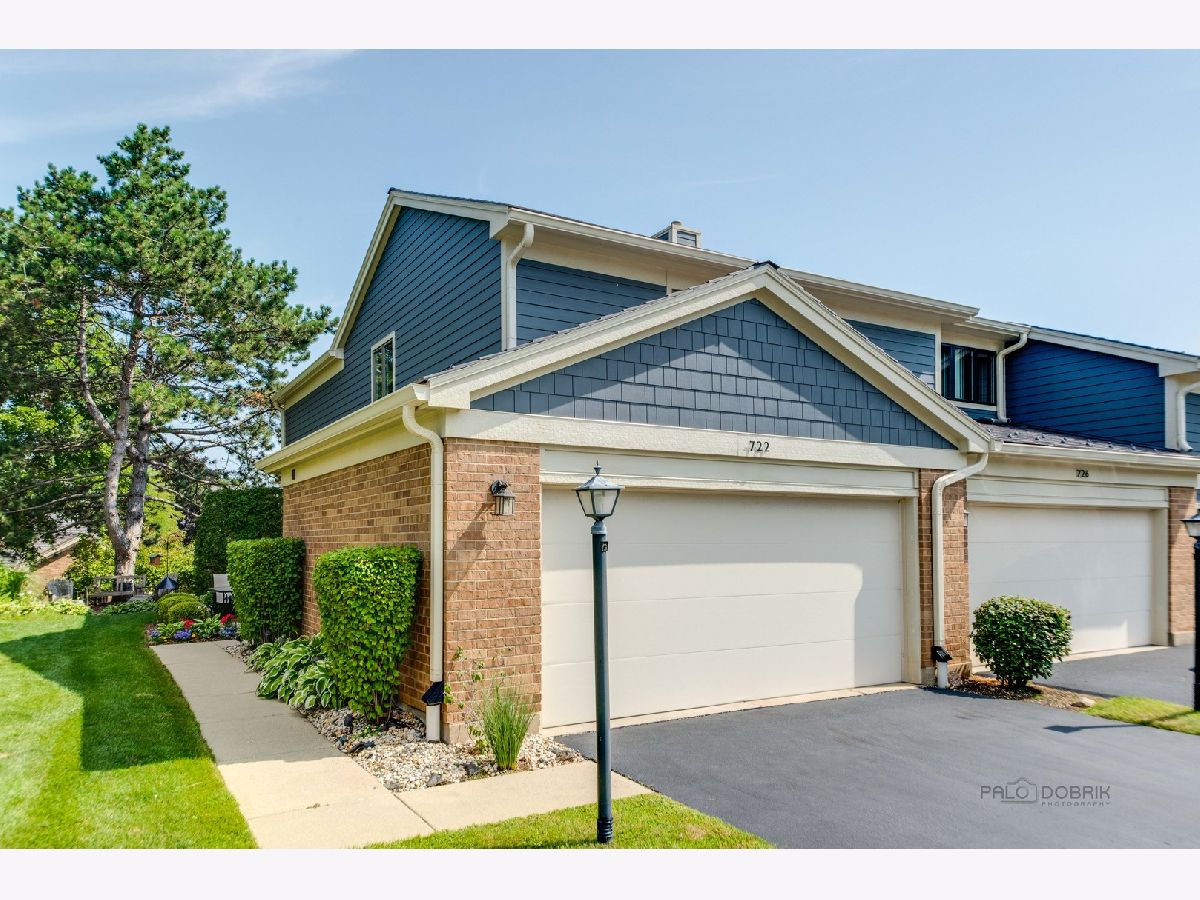 Townhomes Sold Riva Ridge Ii Libertyville Illinois, 722 Ascot