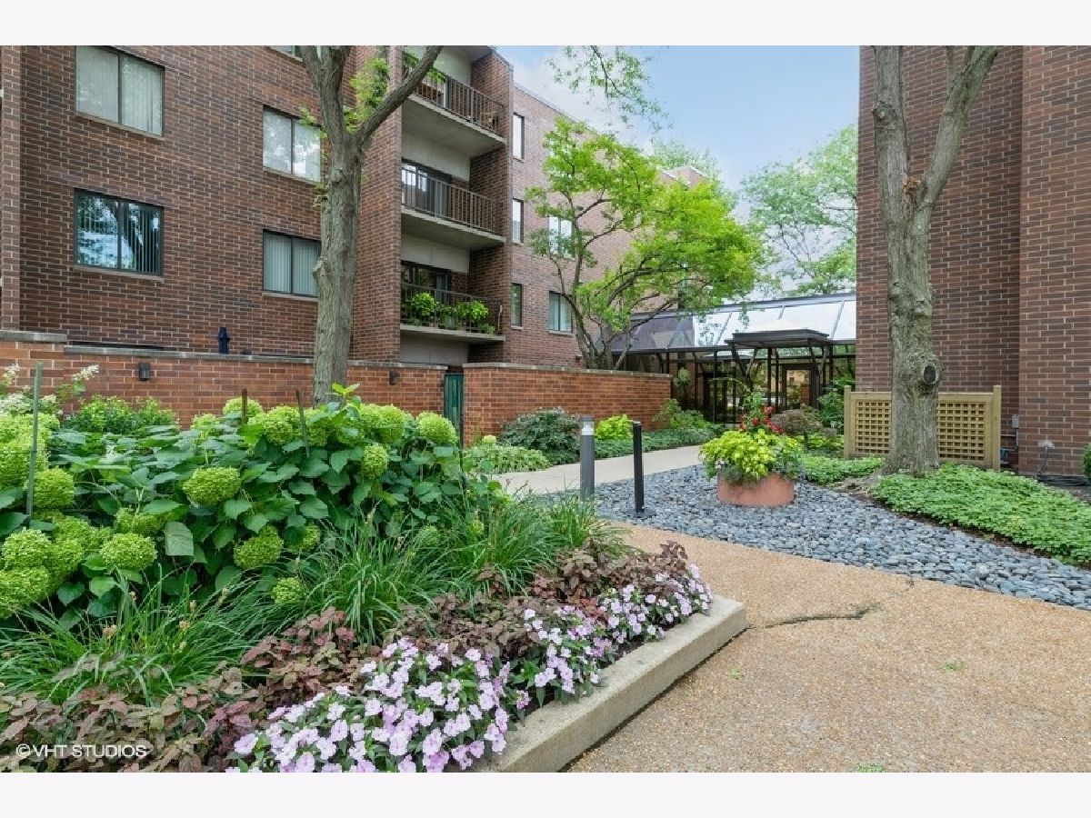 Condominiums Sold The Gallery Park Ridge Illinois, 2150 Bouterse