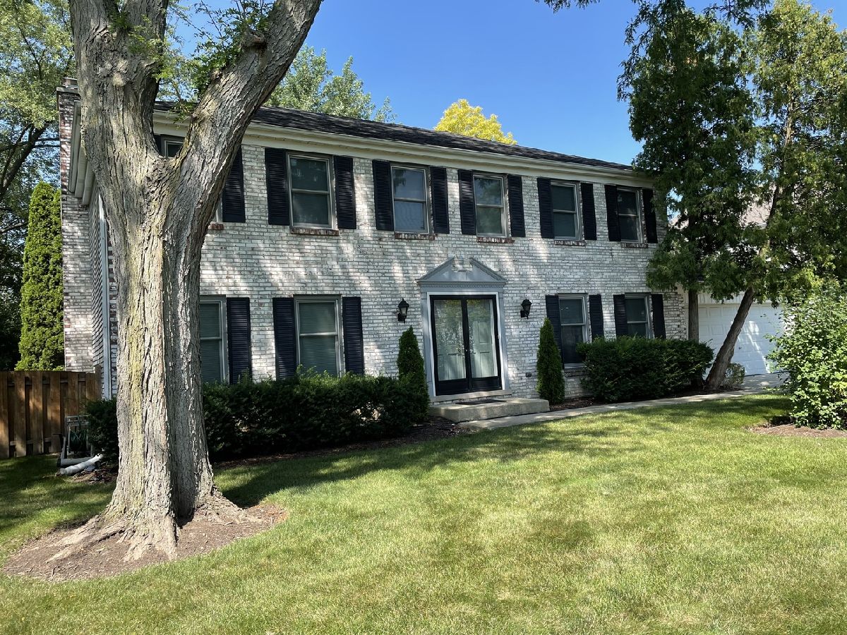 Homes Rented Windham Manor Northbrook Illinois, 2821 Farmington