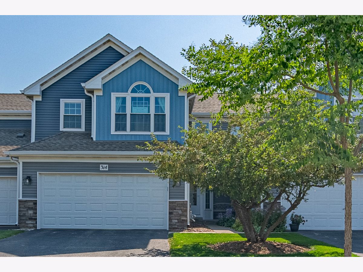 Townhomes & Condos Sold Wildspring Itasca Illinois, 314 Tall Oaks