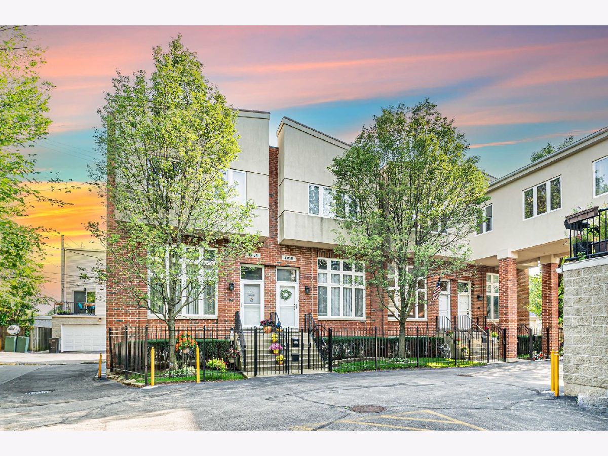 Condos & Townhomes Sold Lawrence Square Chicago Illinois, 4915 Gunnison