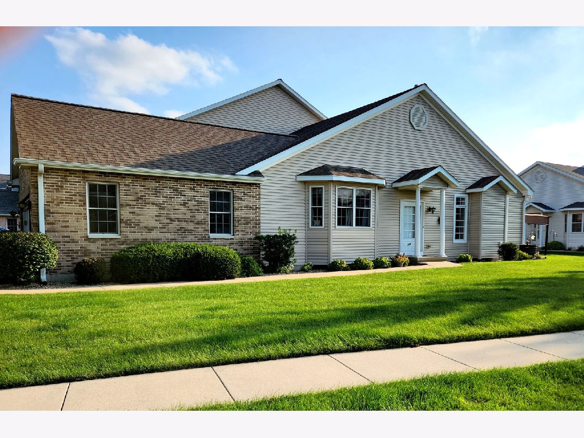 Townhomes & Homes Sold Fairview South Dekalb Illinois, 344 Manning