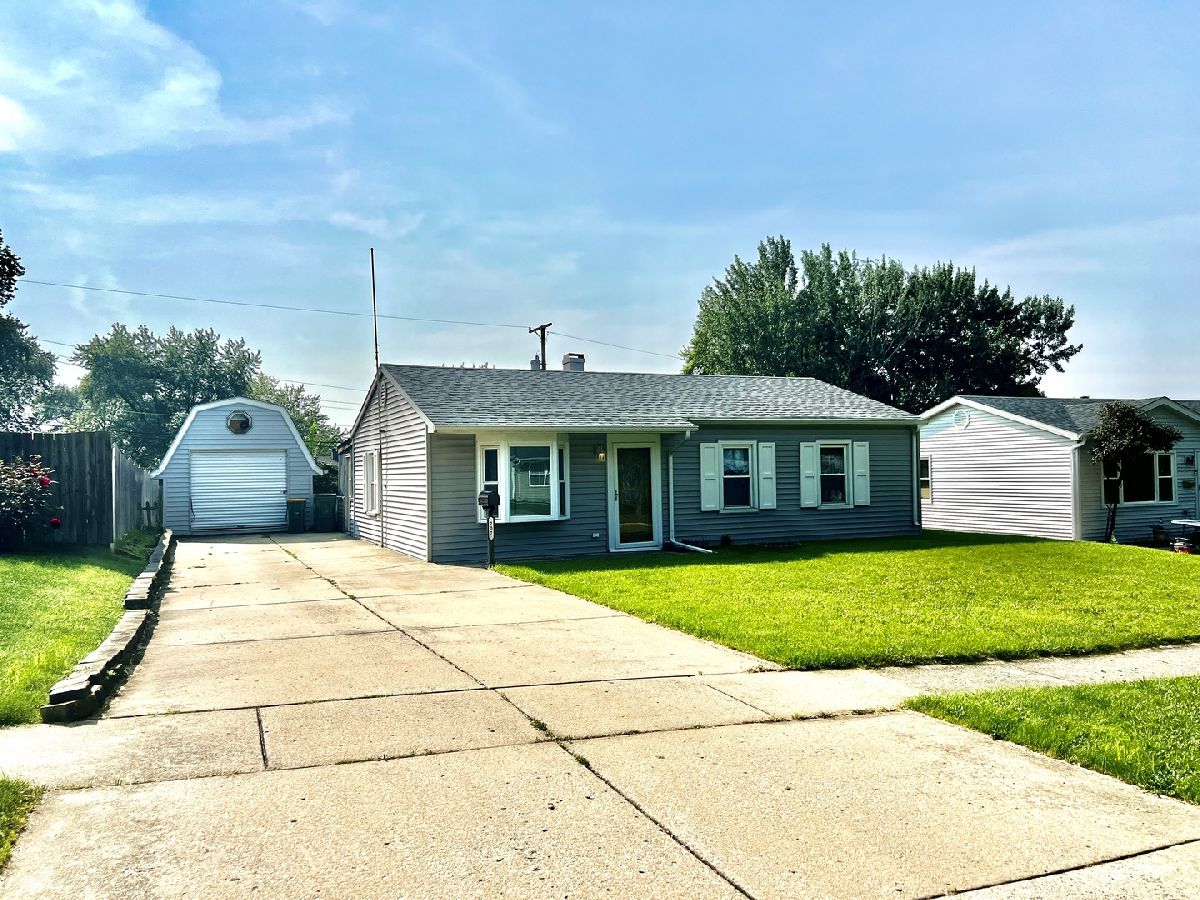 Homes & Condos & Townhomes Sold Bonnie Brae Lockport Illinois, 207 Macgregor