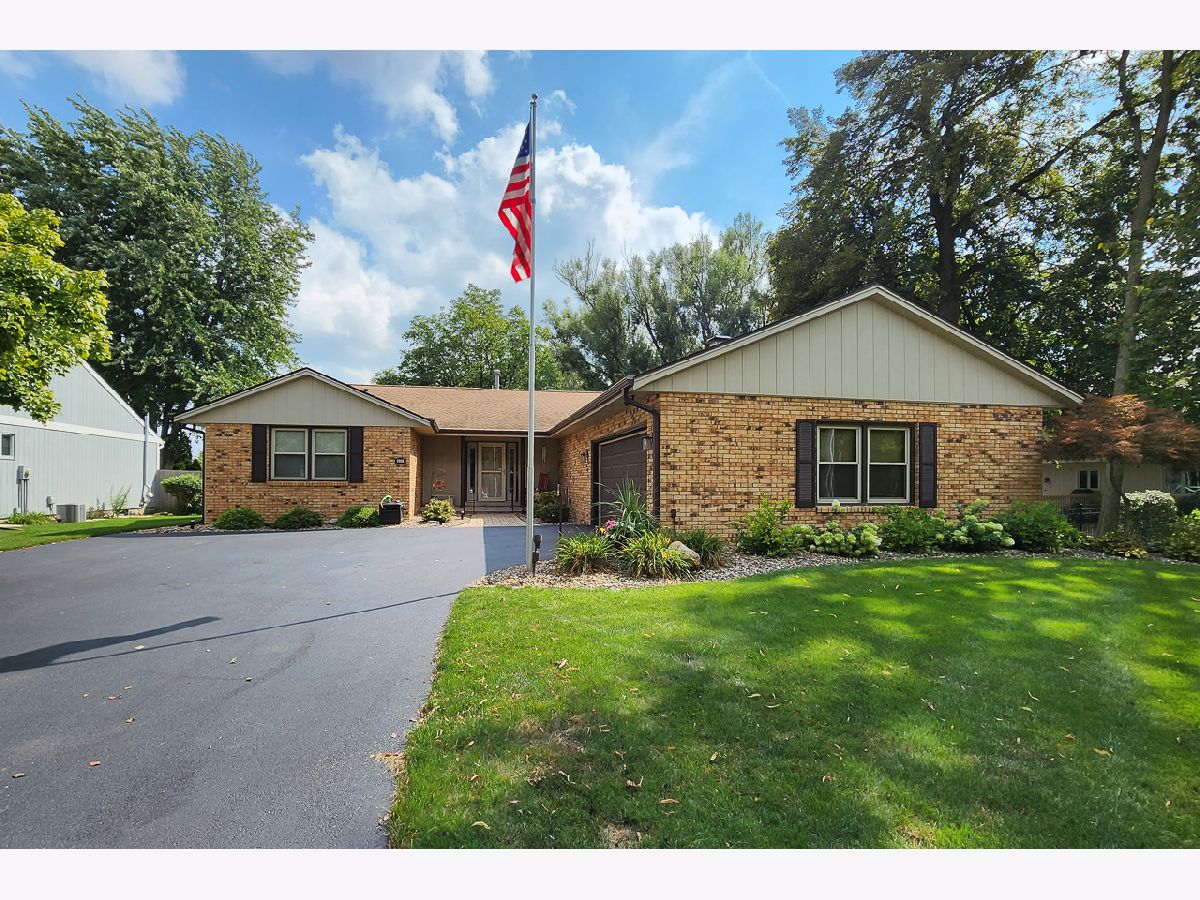 Homes Sold Pinebach Bloomington Illinois, 1503 Emerson