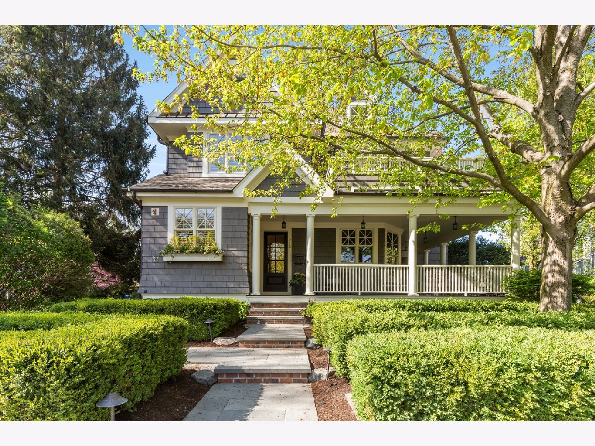 Homes & Townhomes Sold Heritage Libertyville Illinois, 216 Cook