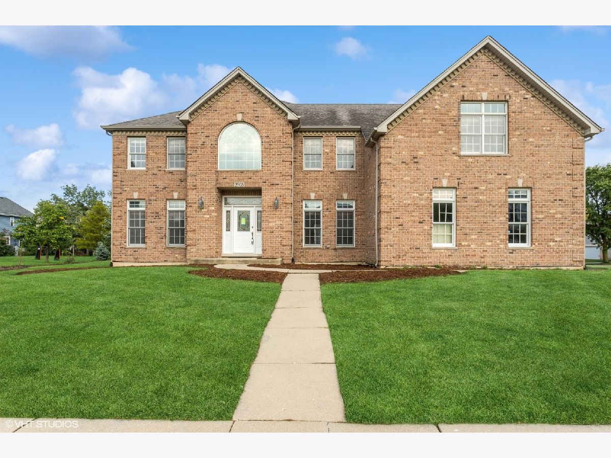 Homes Rented Burnham Point Naperville Illinois, 2908 Beth