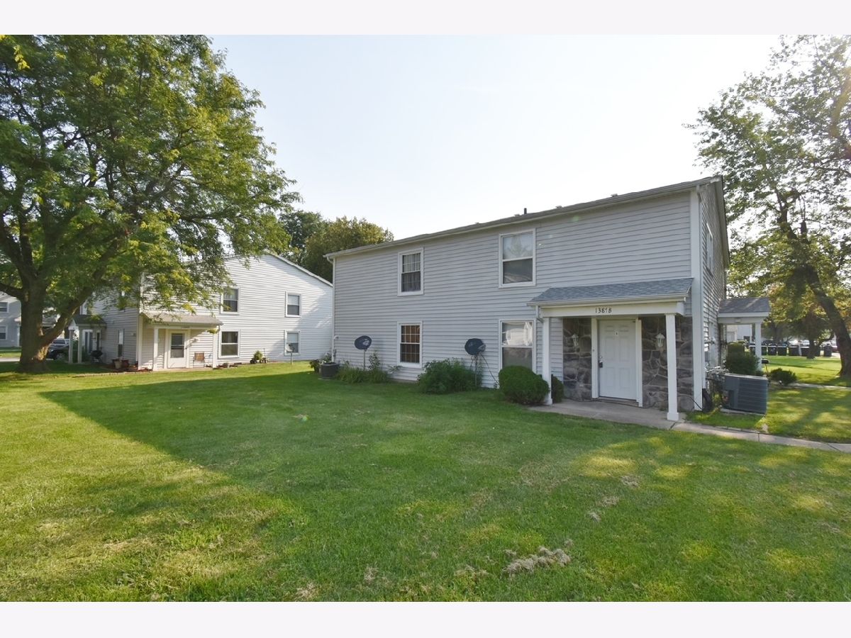 Townhomes & Condos Rented Ivy Glen Aurora Illinois, 1387 Glen