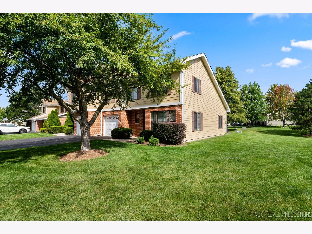 Townhomes Sold Orchard Lakes Wood Dale Illinois, 485 Victoria