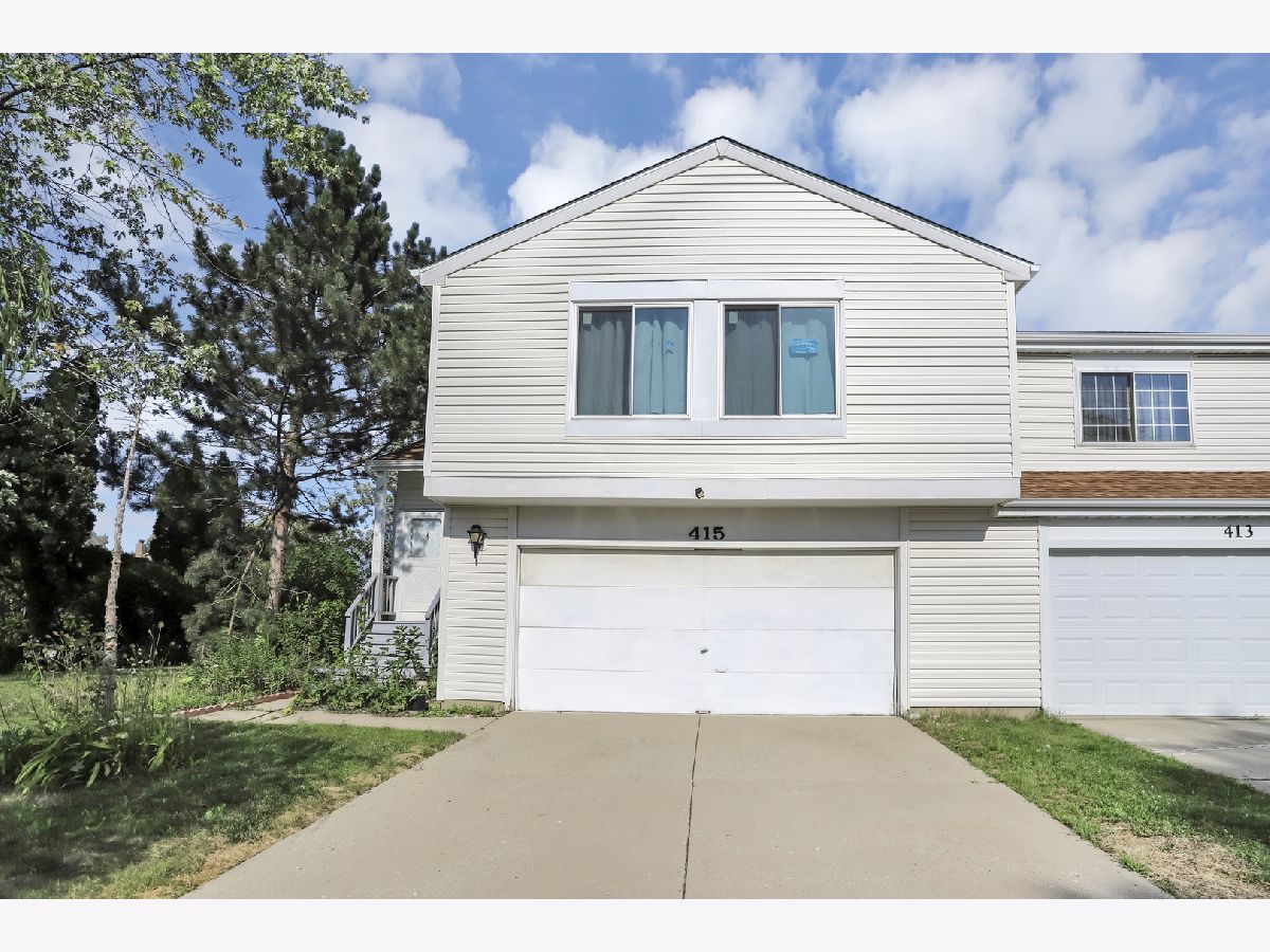 Condos & Townhomes Rented Summerset Buffalo Grove Illinois, 415 Woodbury