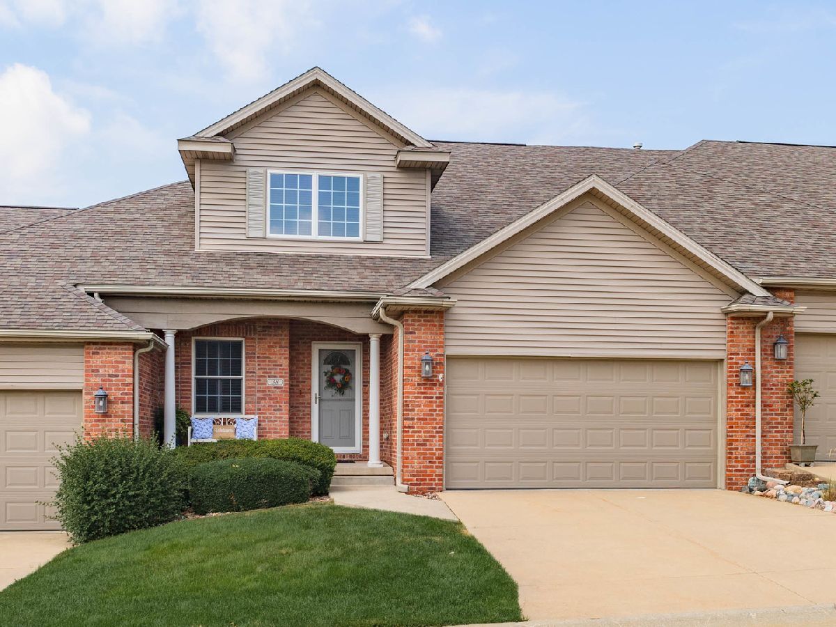 Condos & Townhomes & Homes Sold Spring Ridge Bloomington Illinois, 38 Laurel Wood