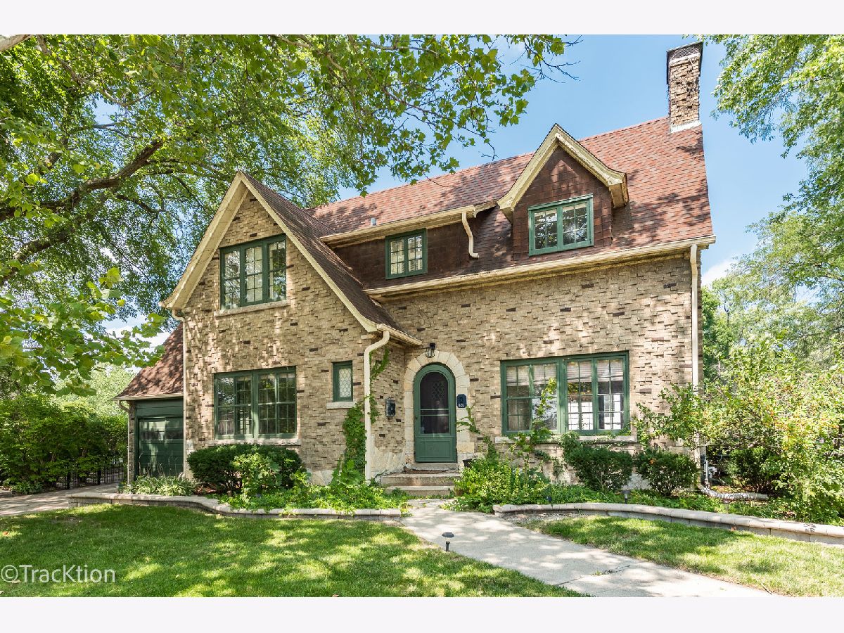 Homes & Condominiums Sold The Cathedral Area Joliet Illinois, 401 Catherine