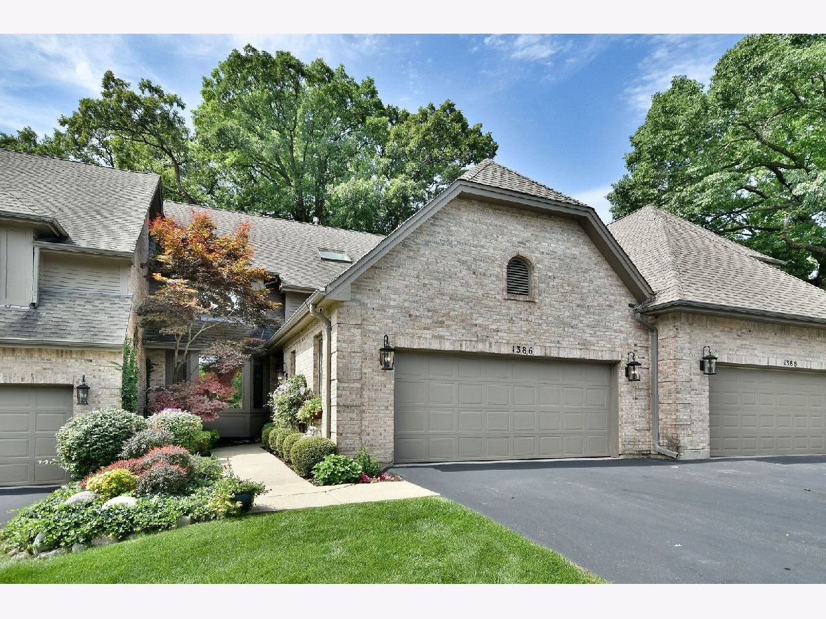 Townhomes & Homes Sold Medinah Woods Itasca Illinois, 1386 Medinah