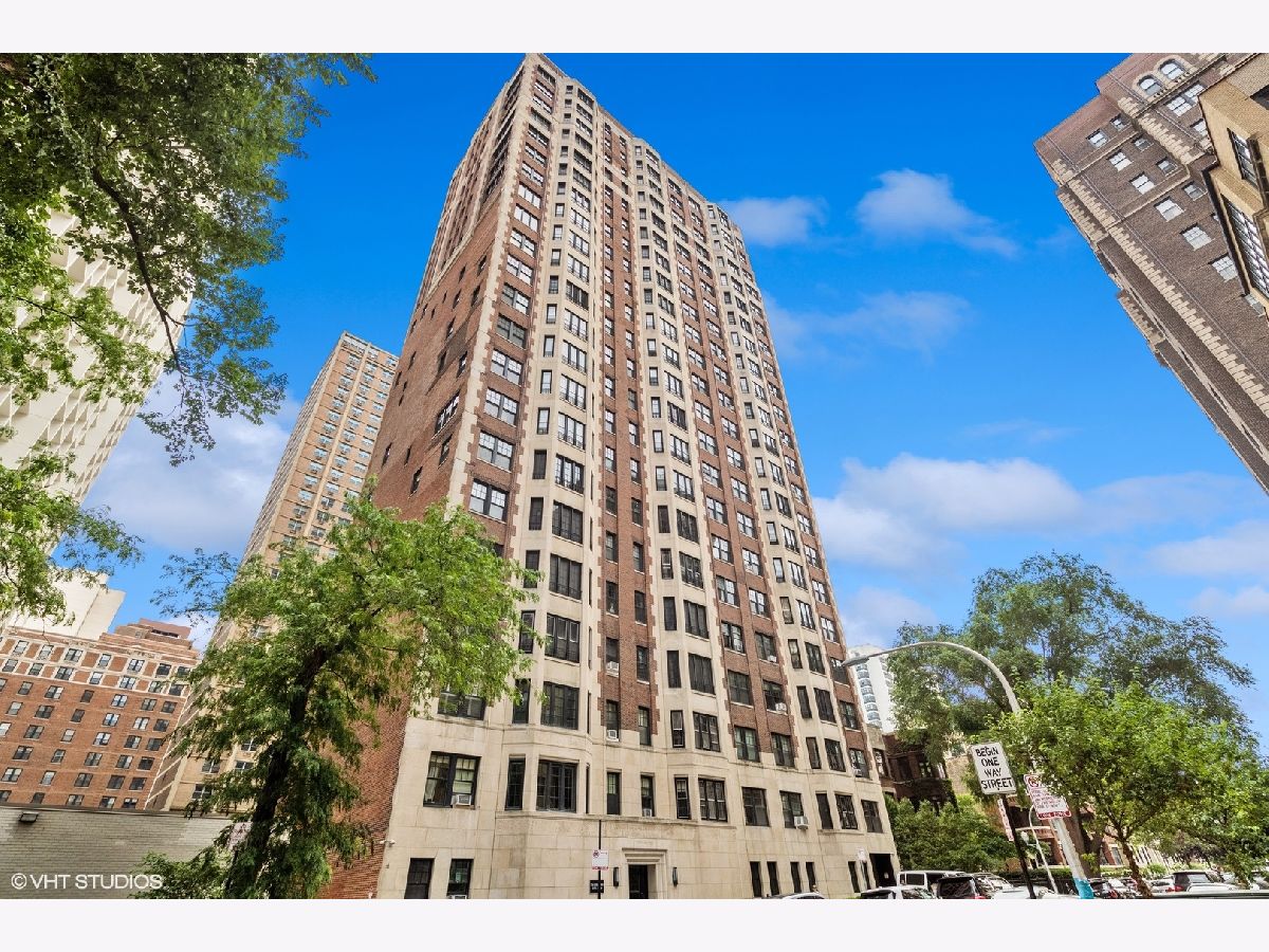 Condominiums Sold The Eddystone Chicago Illinois, 421 Melrose