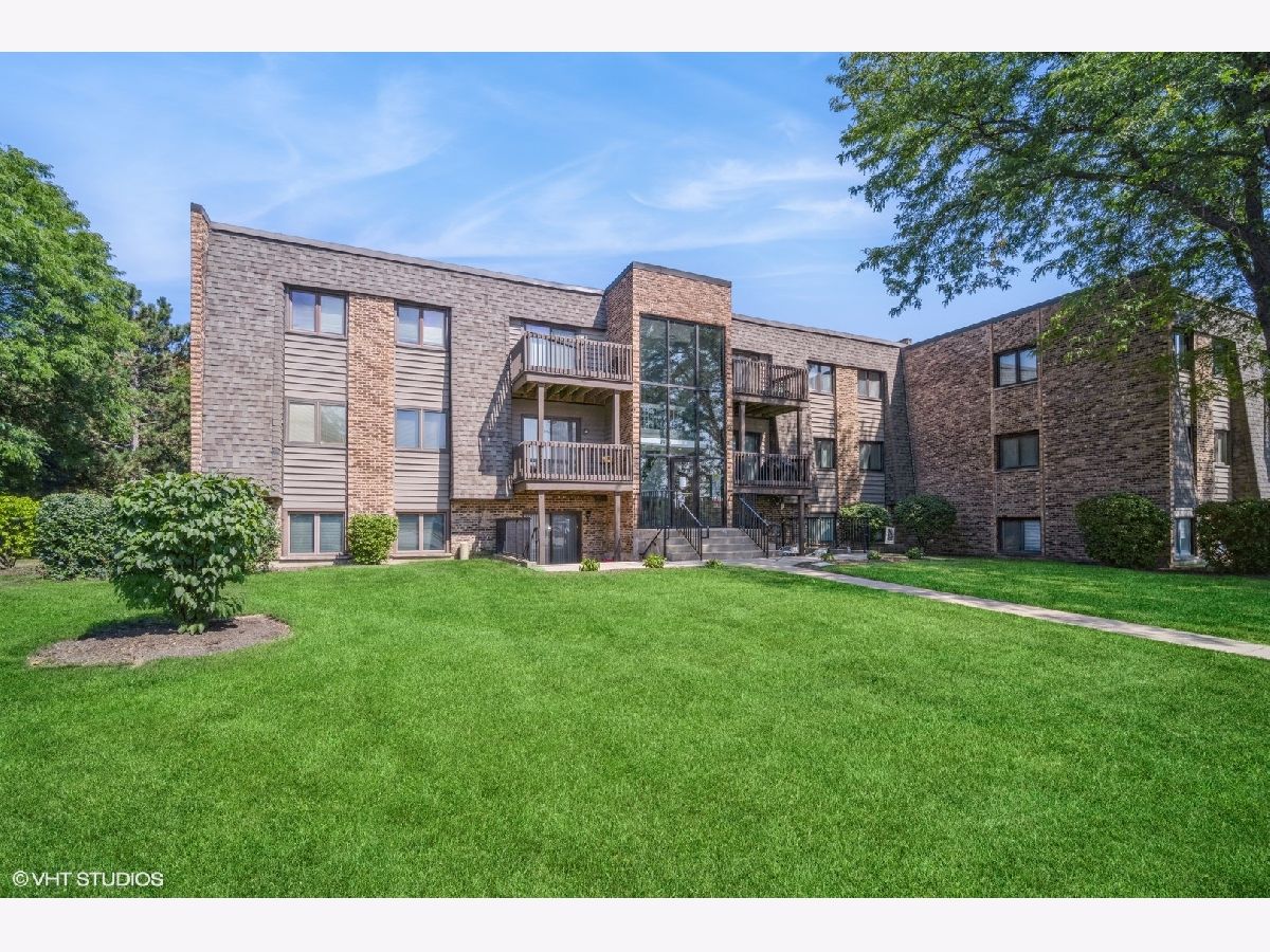 Condominiums Sold Drake Terrace Wheaton Illinois, 1480 Stonebridge