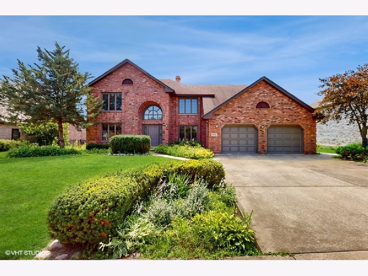 Homes Sold Suffield Woods Palos Park Illinois, 10561 Palos West