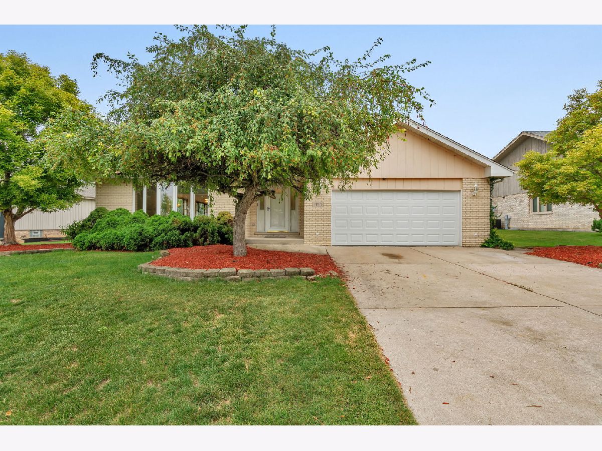 Homes Sold Abbey Glen Lockport Illinois, 1330 E Dunslow