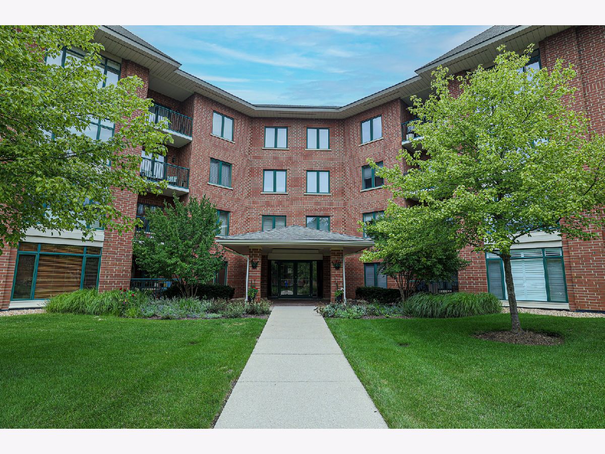 Fountain Square Lombard IL, Condominiums For Sale & For Rent Sadie