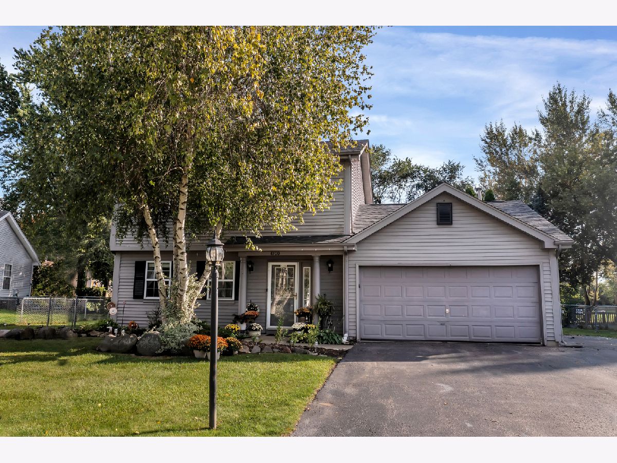 Condos & Townhomes & Homes Sold Waterford Village Of Island Lake Island Lake Illinois, 4700 Southhampton