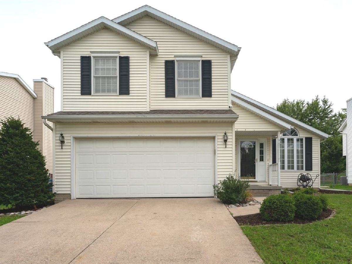 Condos & Townhomes & Homes Sold Midlands Bloomington Illinois, 1503 Espey