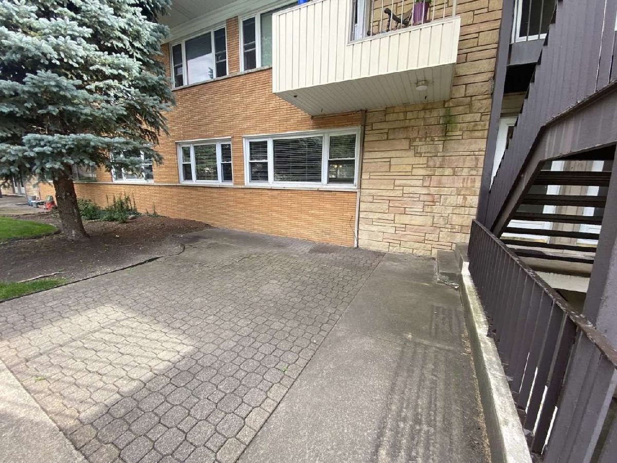 Condominiums & Homes Sold Sherwood Gardens La Grange Park Illinois, 11 Garden