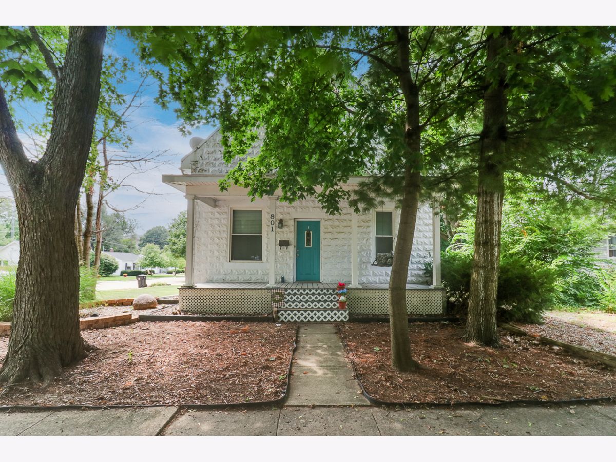 Homes Sold Oakdale Normal Illinois, 801 Osage