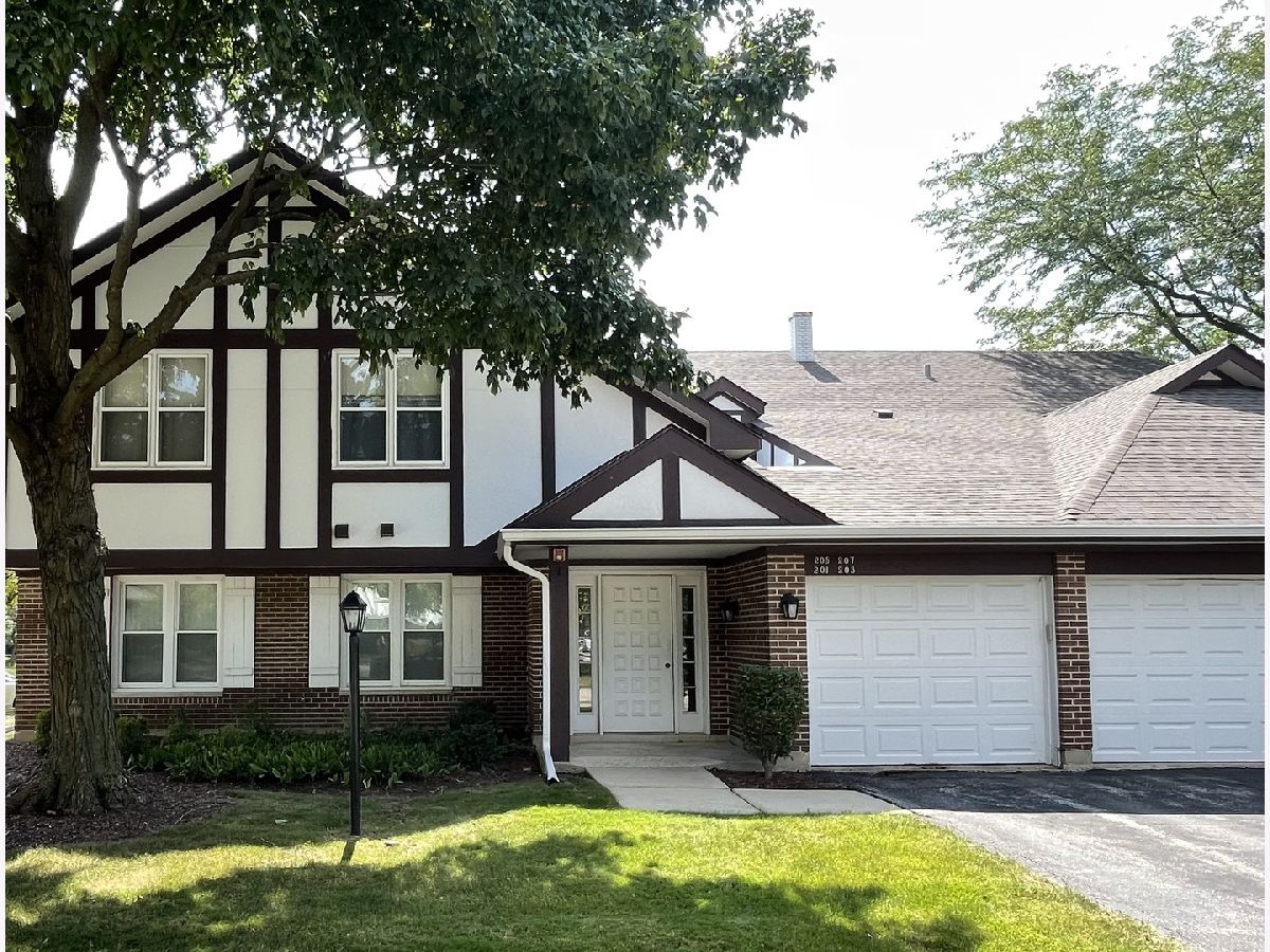 Condos & Townhomes Rented Manor Homes Of New Century Township Condo1 Vernon Hills Illinois, 205 Coventry