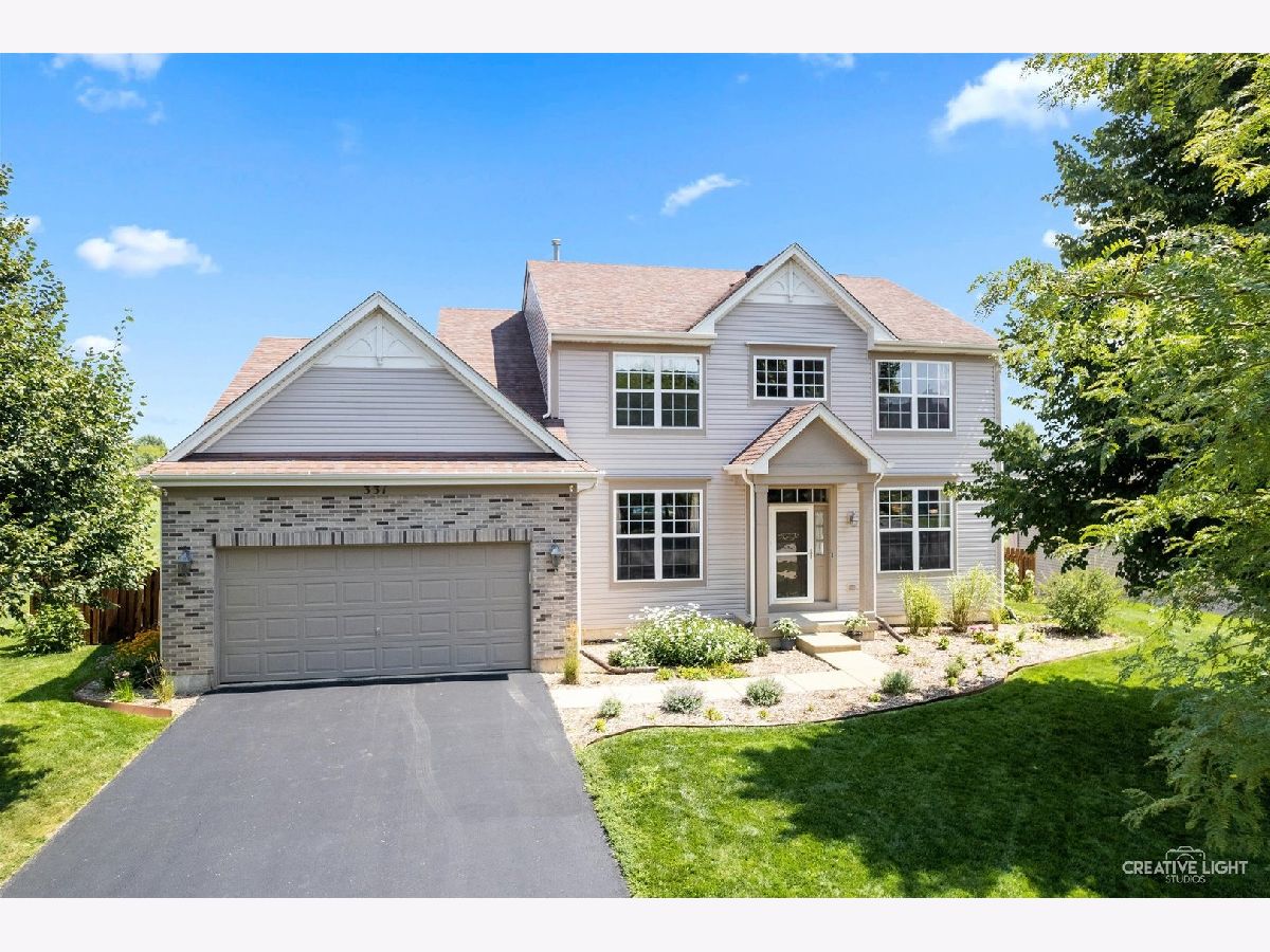 Homes & Townhomes & Condos Sold Windsor West Sugar Grove Illinois, 331 Chesney