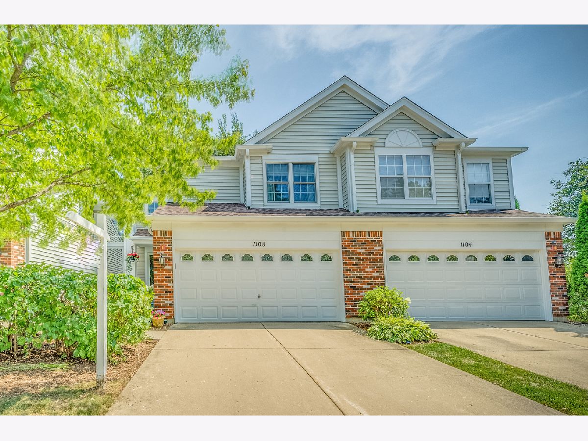Townhomes & Homes Rented Copperfield Naperville Illinois, 1108 Wickfield