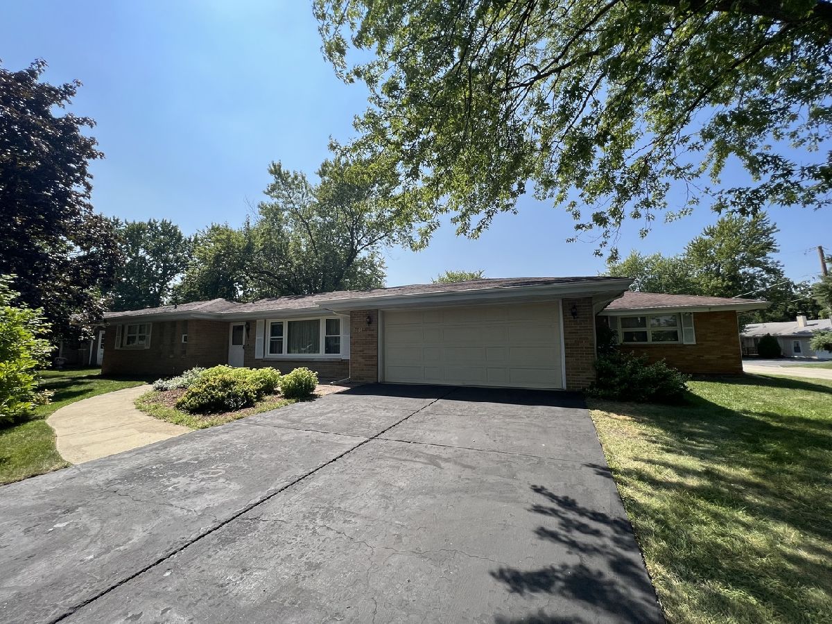 Homes Sold Oakview Channahon Illinois, 25610 Parkside