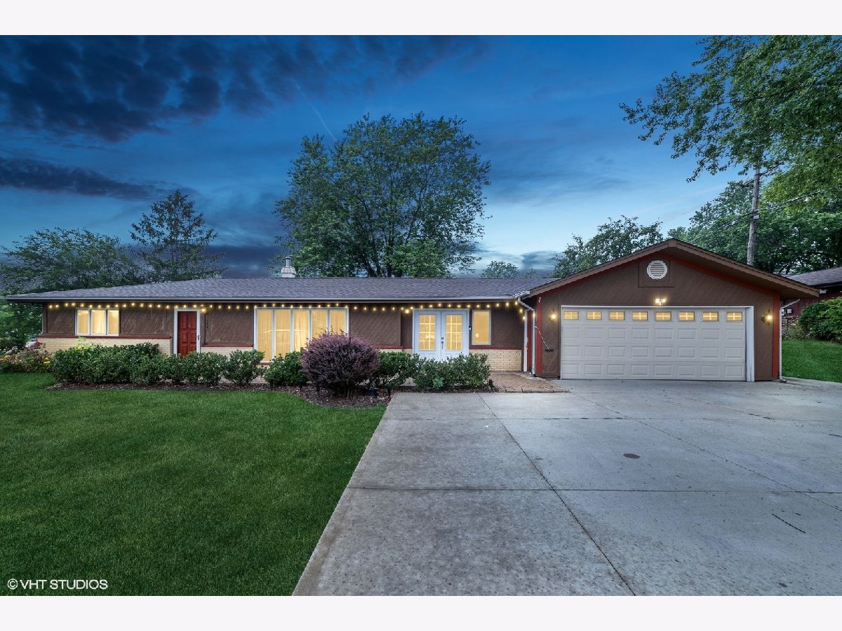 Homes Sold Sunset Hills Schaumburg Illinois, 1530 Greenbriar