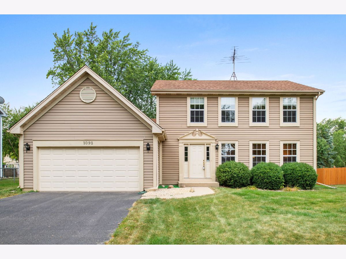 Homes Sold Heritage Glen Carol Stream Illinois, 1098 Oak Wood