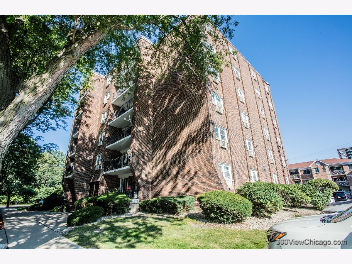 Condominiums Sold Mason Manor Chicago Illinois, 8748 Summerdale