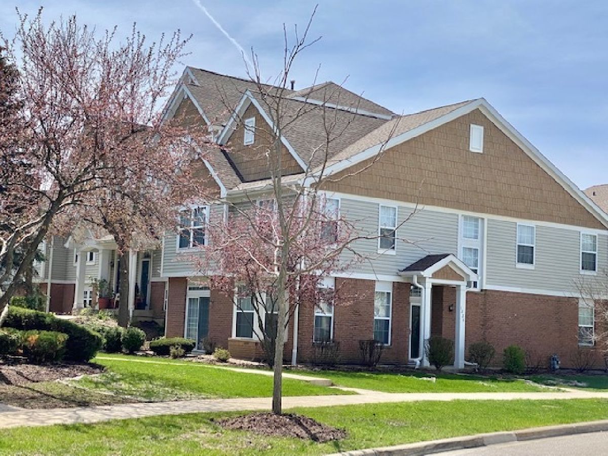 Townhomes Sold Georgetown Square Vernon Hills Illinois, 1228 Georgetown