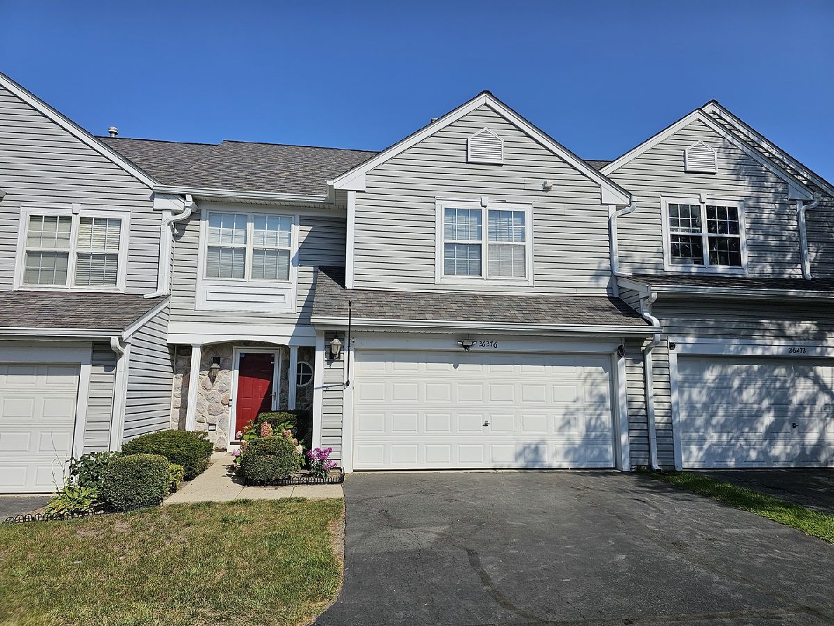Townhomes Sold Tanneron Bay Ingleside Illinois, 26276 Vista