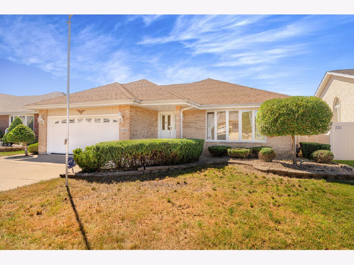 Homes & Condos & Townhomes Sold Eagle Ridge Oak Lawn Illinois, 10708 Georgia